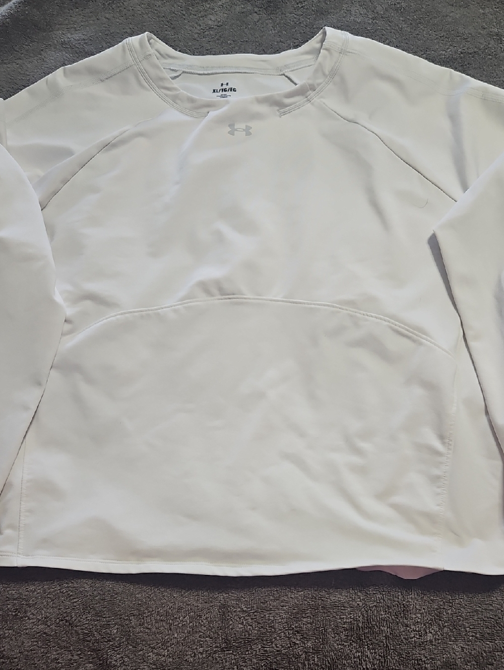 Under Armour White Crewneck Performance Long Sleeve Top Womens